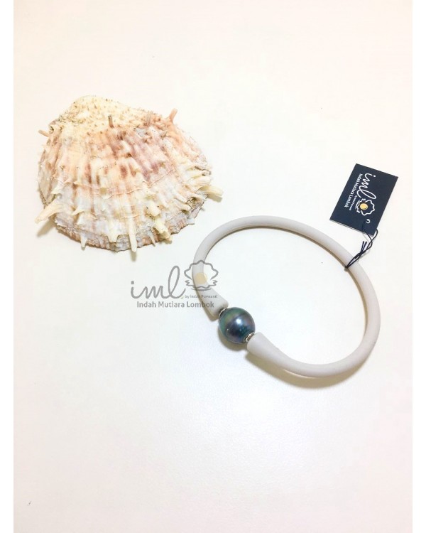 WHITE AGHIO BRACELET